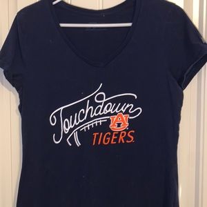 Auburn Tee